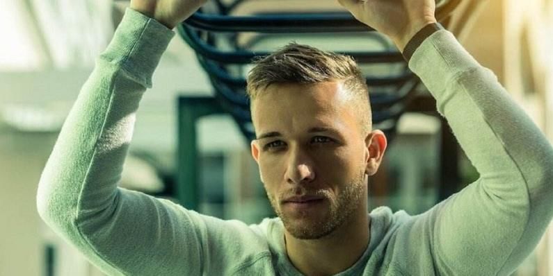 蓬勃发展的 蓬勃发展的