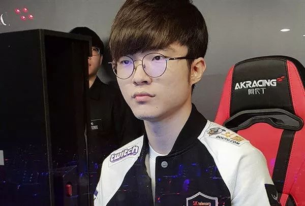 率先进球奠 率先进球奠